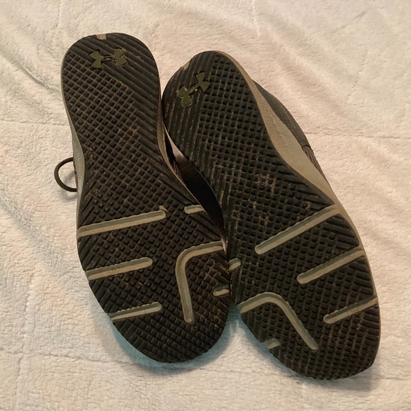 MENS UNDER ARMOUR GREEN CHARGED FOCUS TRAINING SHOES! - Picture 5 of 9